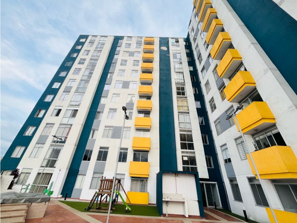 SE ARRIENDA APARTAMENTO DE 3 HABITACIONES - SECTOR SUR