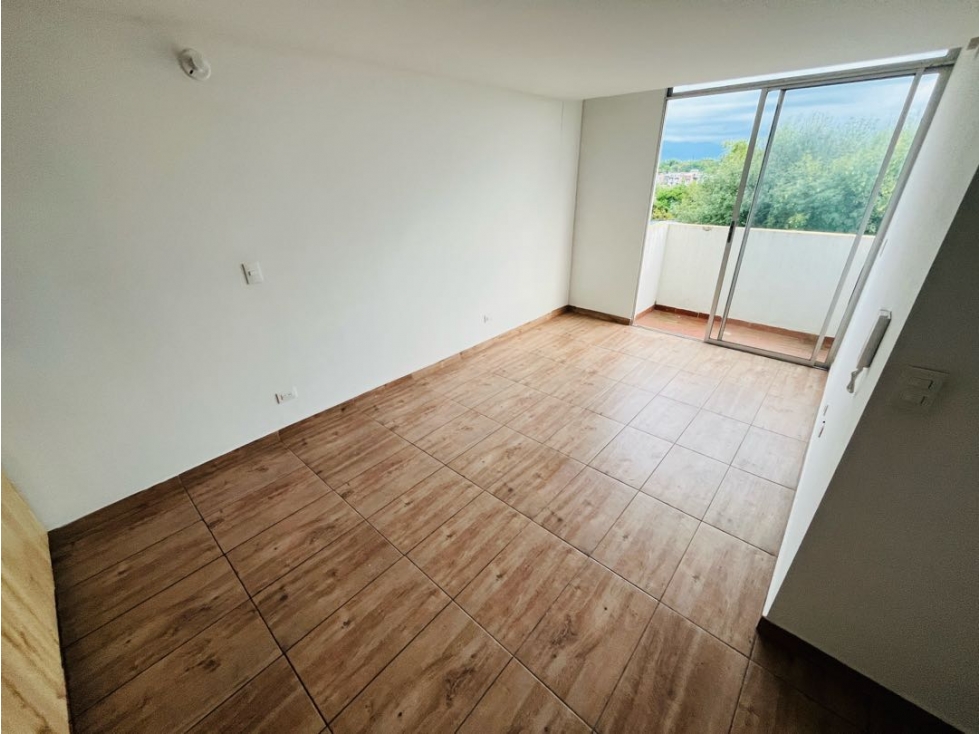 SE ARRIENDA APARTAMENTO DE 3 HABITACIONES - SECTOR SUR — foto 3