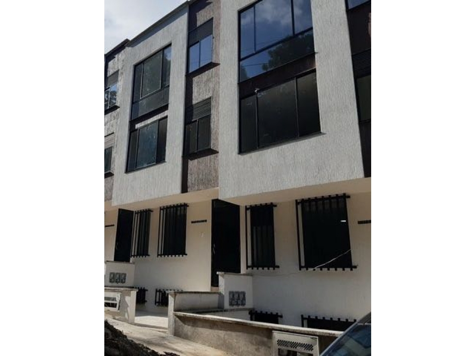 Se vende Apartamento con Tres Rentas. Pereira, Cuba
