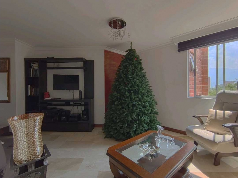 SE VENDE APARTAMENTO UBICADO EN LAURELES CERCA A LA AVENIDA 33 — foto 2