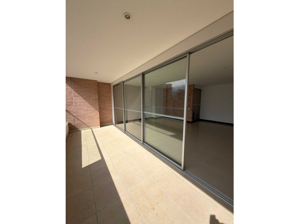 SE VENDE APARTAMENTO EN EL POBLADO SECTOR LOS PARRA. — foto 3