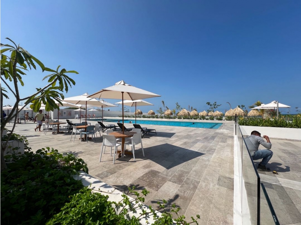 Se vende apartasuite en el Whynham de Bello Horizonte - Santa Marta