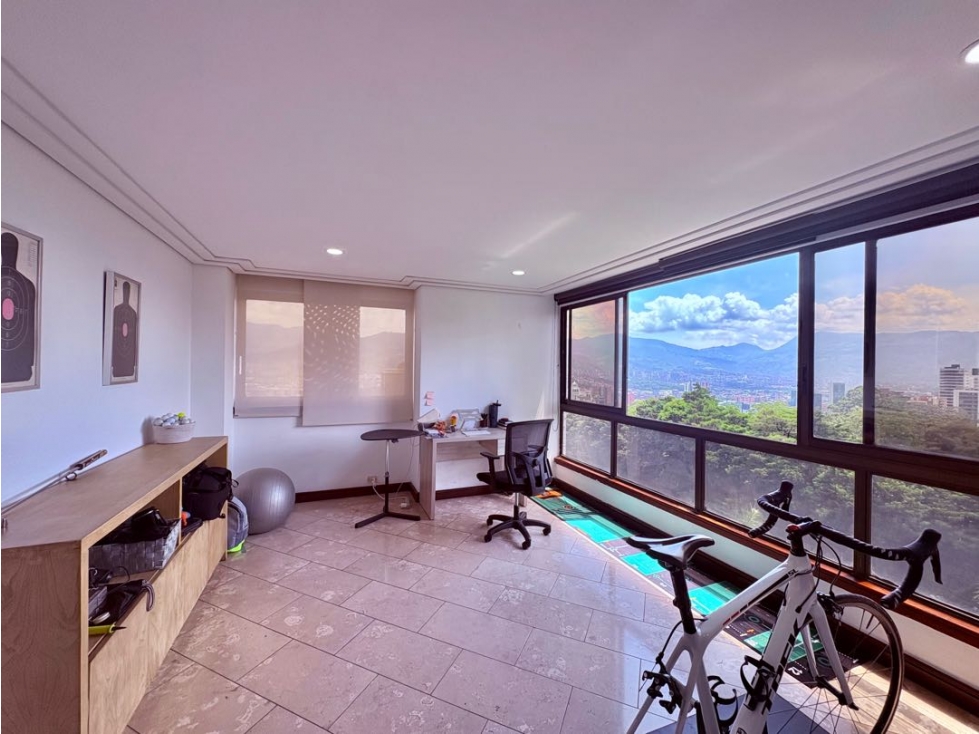 SE VENDE APT DE AMPLIO FORMATO PARA REMODELAR CON VISTA AL CAMPESTRE — foto 6