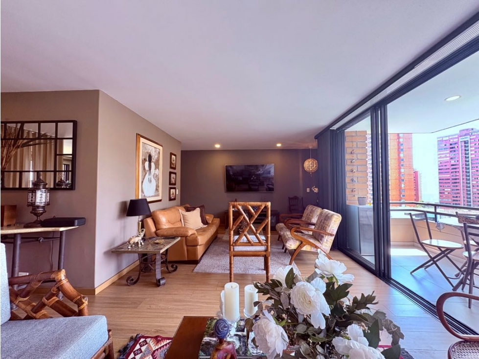 SE VENDE APT TOTALMENTE REFORMADO - LOMA LOS PARRA - EL POBLADO — foto 2