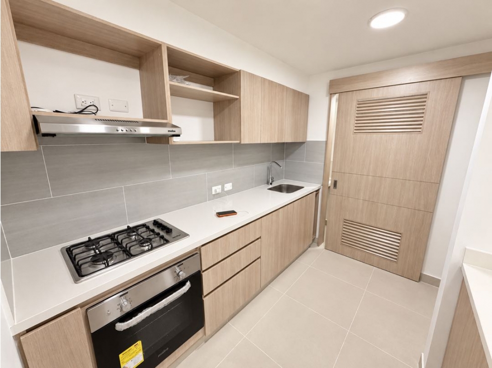 SE VENDE APTO 2 HAB RIO ALTO — foto 2