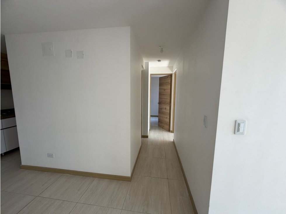 SE VENDE APTO AV SUR PISO 14 — foto 4