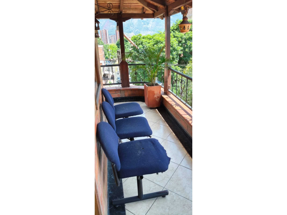 Se vende apto Duplex en Cabañas Bello