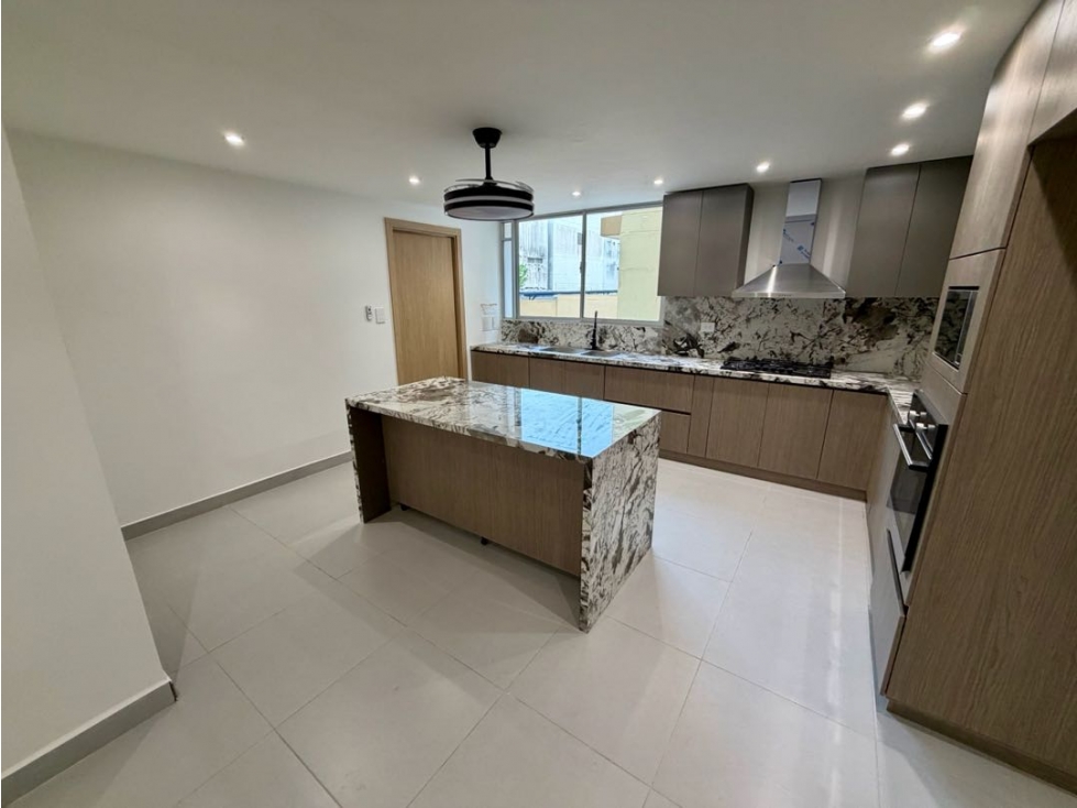 SE VENDE APTO EN ALTO PRADO REMODELADO 260mts2 — foto 2
