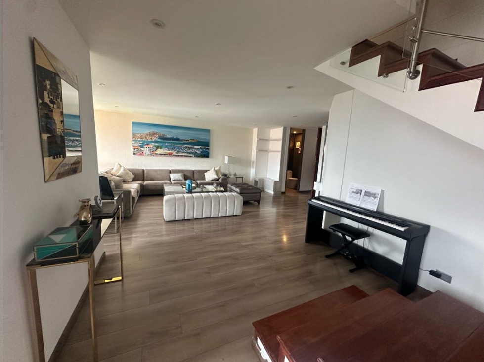 SE VENDE APTO DUPLEX EN BELLA SUIZA ALTA.A