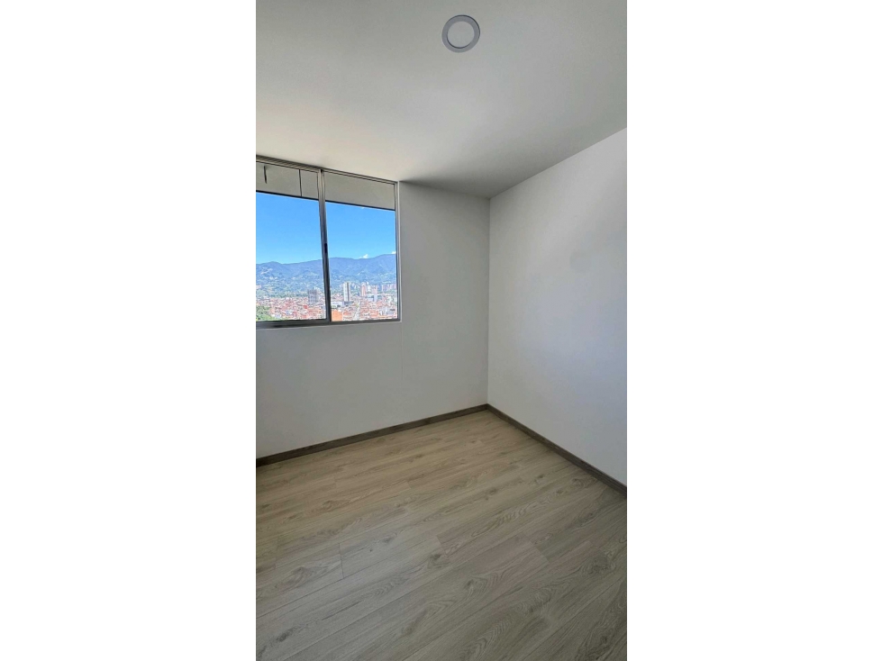 SE VENDE APTO EN CIUDAD COLTEJER CON EXCELENTE VISTA. — foto 4