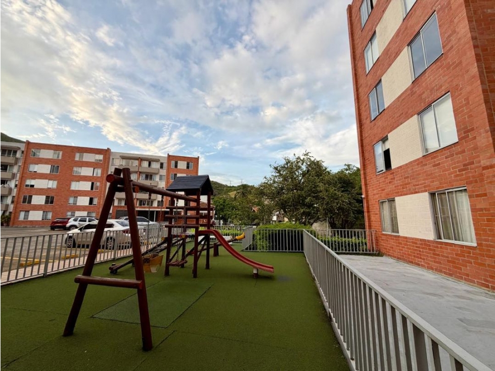 SE VENDE APTO EN EL BOSQUE SP