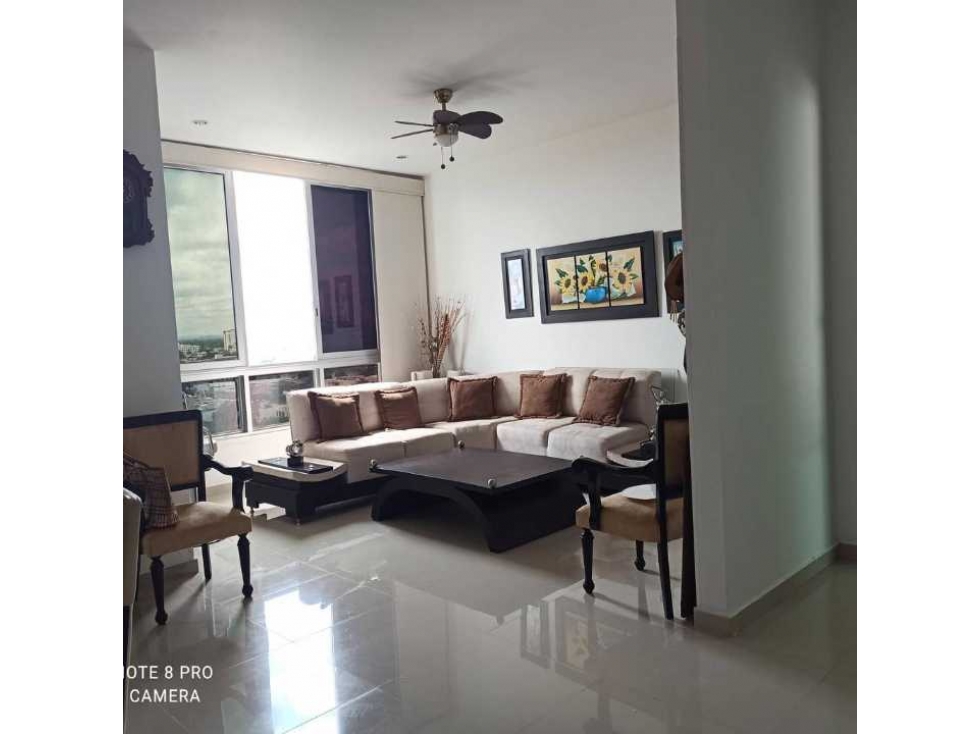 SE VENDE APTO EN EL RECREO