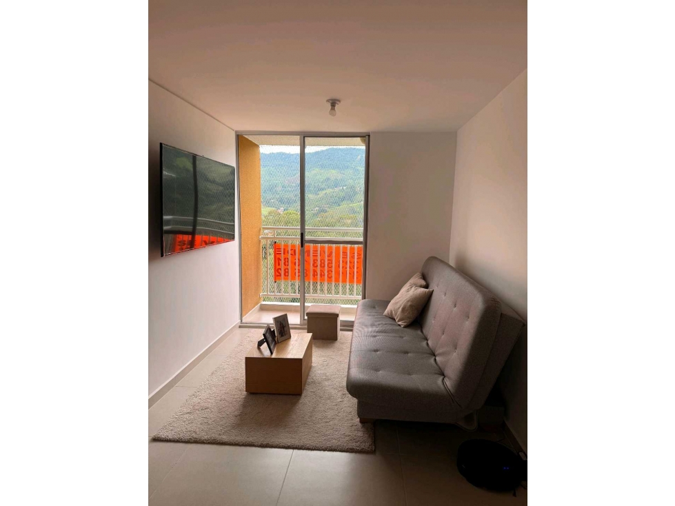 SE VENDE APTO EN SAN ANTONIO DE PRADO SECTOR LIMONAR.