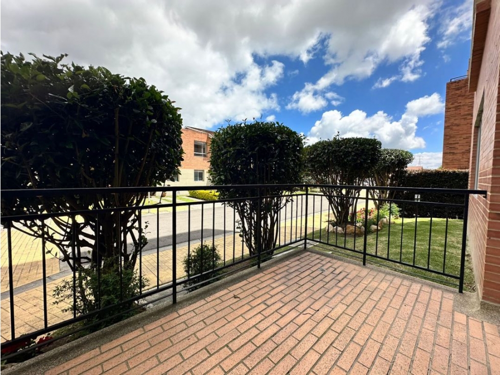 SE VENDE APTO HDA ALCALA ROBLE MOSQUERA - CÓDIGO 1476