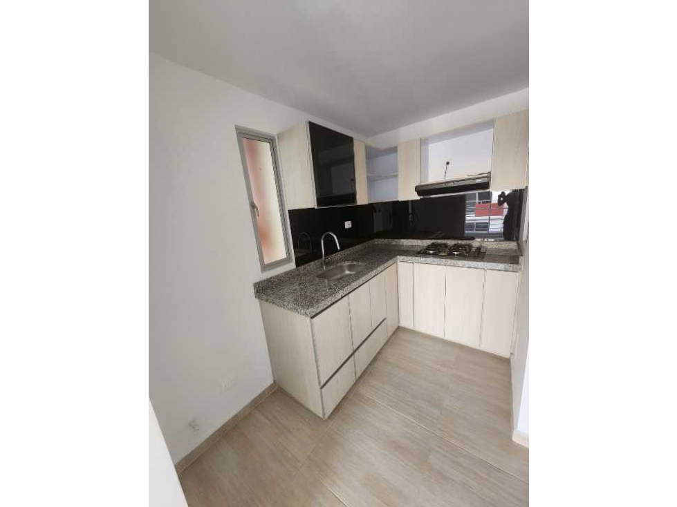 SE VENDE APTO NUEVO, TRES HABITACIONES DOS PAQ, CASABLANCA, YOPAL — foto 4