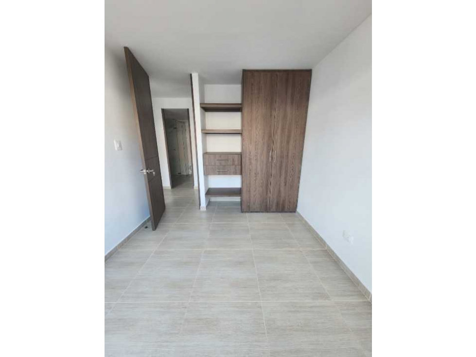 SE VENDE APTO NUEVO, TRES HABITACIONES DOS PAQ, CASABLANCA, YOPAL — foto 6