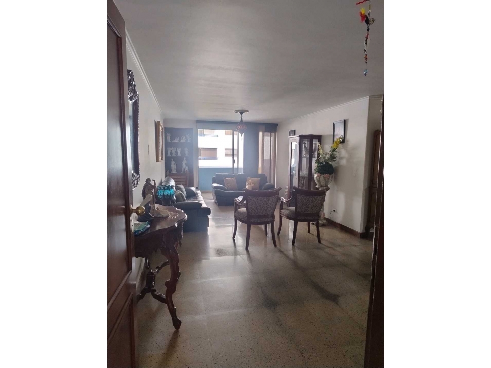 SE VENDE APTO TRADICIONAL,AMPLIO CERCA A LA LUIS AMIGO, JORGE ROBLEDO. — foto 2