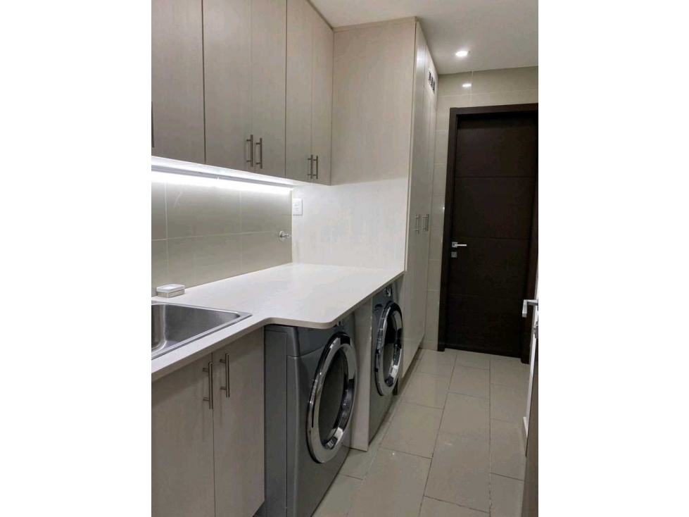 Se Vende o.Alquila Apto.en.Grand Tower modelo.K — foto 5