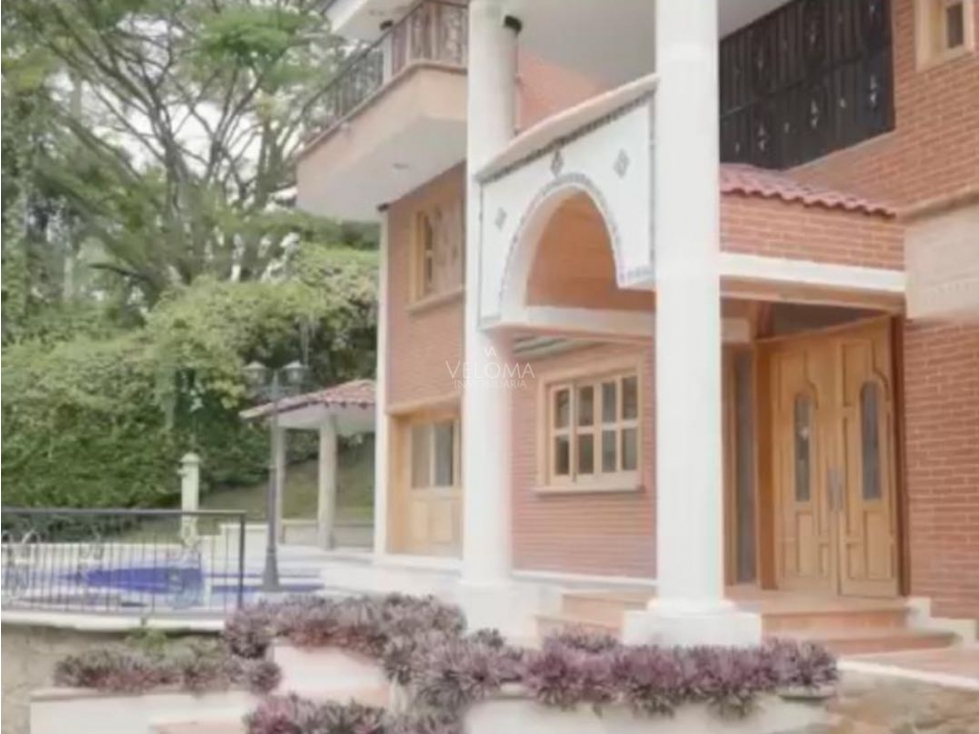 Se Vende / Arrienda Casa Campestre en Maracay