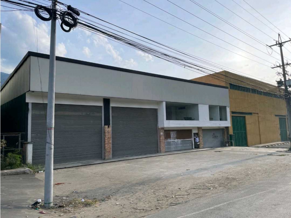 SE VENDE BODEGA EN COPACABANA. AUTOPISTA SUR - NORTE - 1