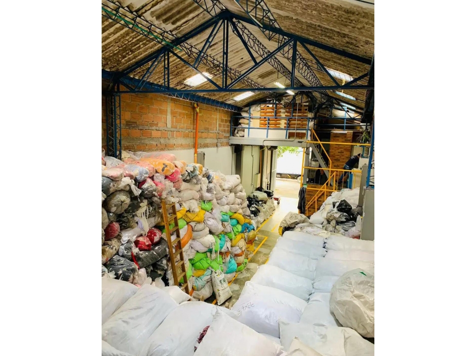 Se Vende Bodega en Cristo Rey