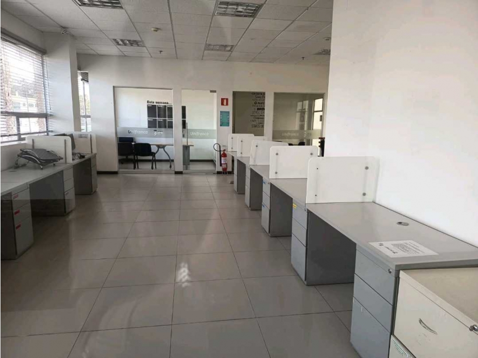Se vende bodega en zona franca Fontibón de 2039m² — foto 6