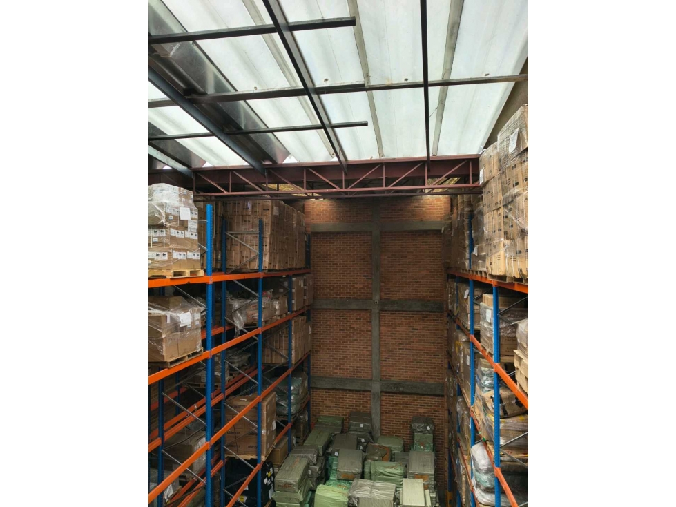 Se vende bodega en zona franca fontibon 430m²