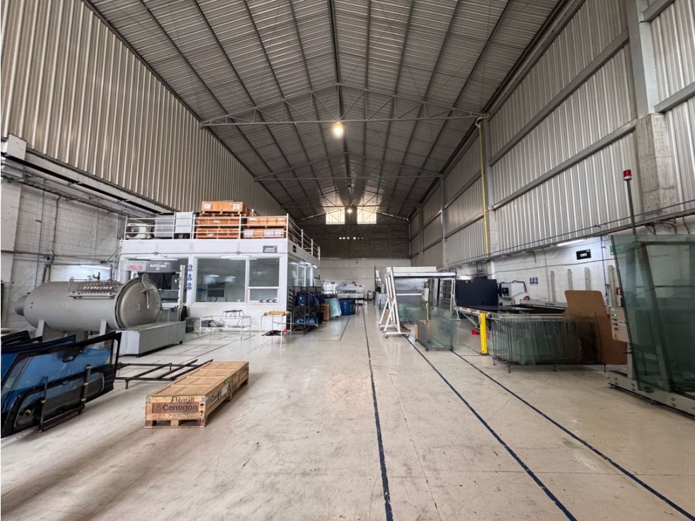 SE VENDE BODEGA EN PARQUE INDUSTRIAL VARIANTE CALDAS
RENTADA - 3