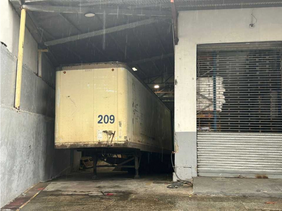 SE VENDE BODEGA INDUSTRIAL RIO ABAJO — foto 3