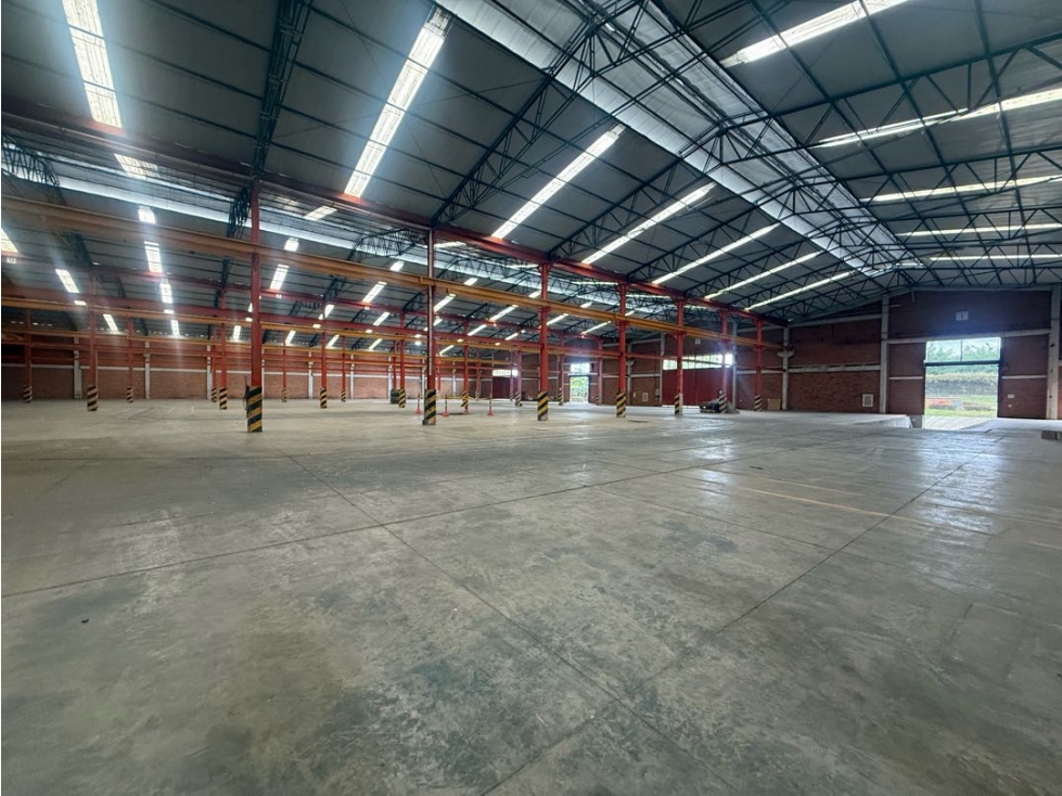 Se vende bodega parque industrial Galicia - 2