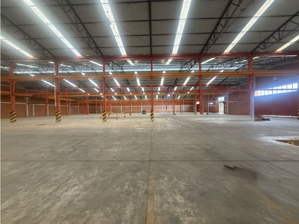 Se vende bodega parque industrial Galicia - 6