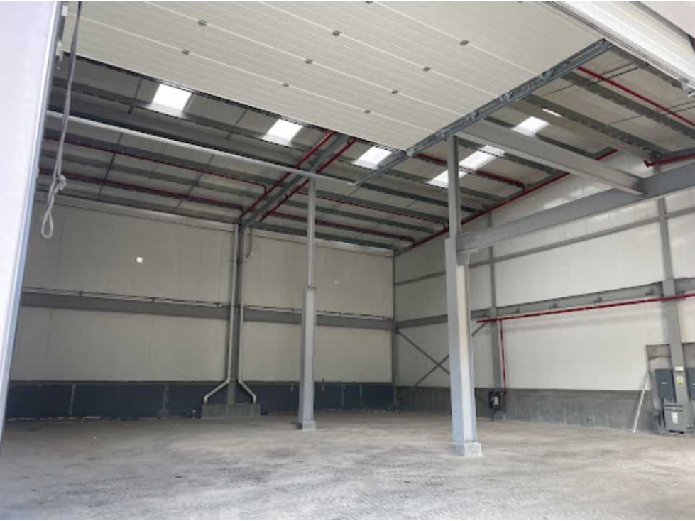SE VENDE BODEGA TOTALMENTE NUEVA - 3
