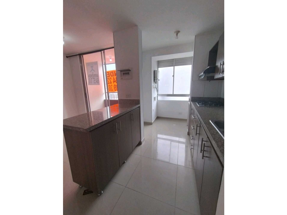 SE VENDE BONITO APARTAMENTO CERCA AL PARQUE DE BELLO — foto 2