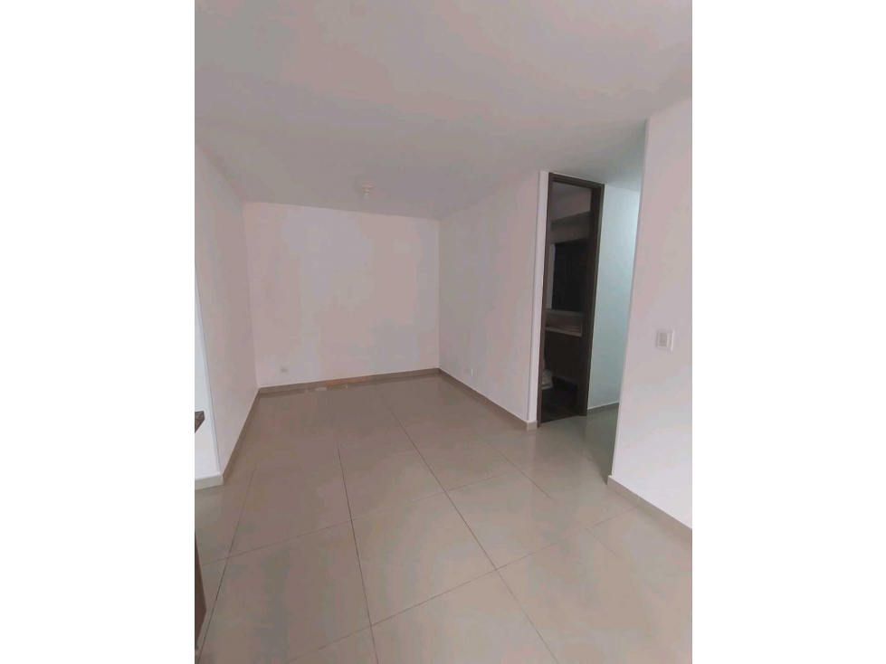 SE VENDE BONITO APARTAMENTO CERCA AL PARQUE DE BELLO — foto 4