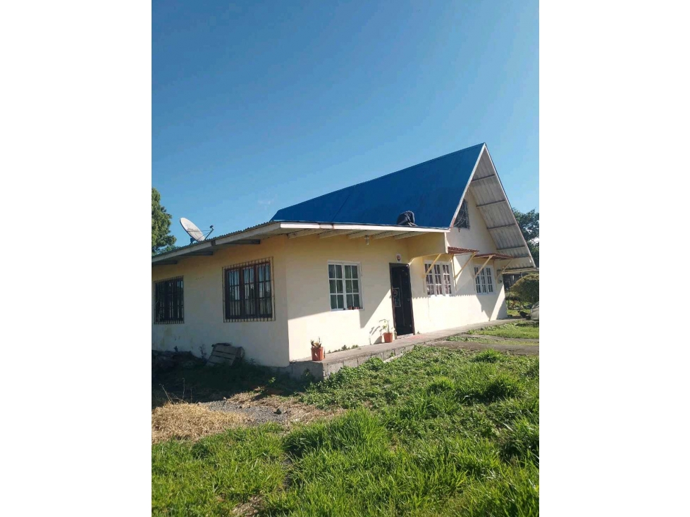 SE VENDE CABAÑA 996.07 M2 - 2