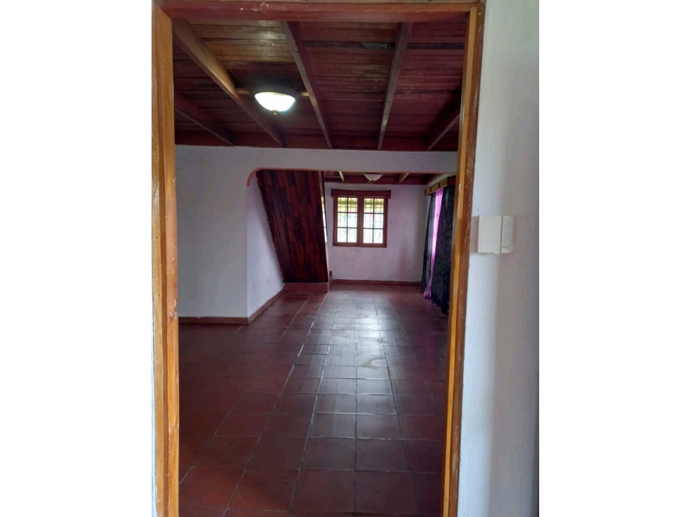 SE VENDE CABAÑA 996.07 M2 - 4