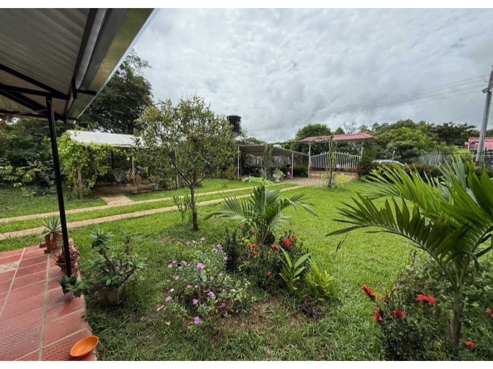 SE VENDE CABAÑA VILLAMARÍA, VÍA YOPAL-AGUAZUL.