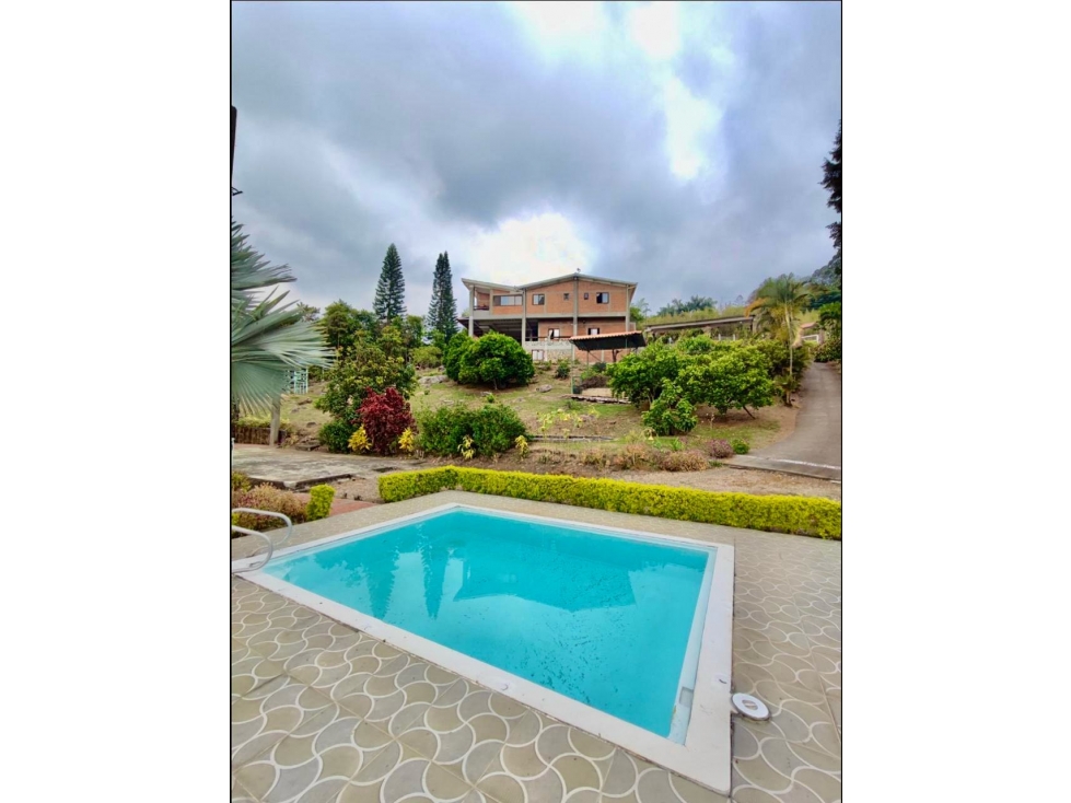 Se Vende Casa en Dapa - 2