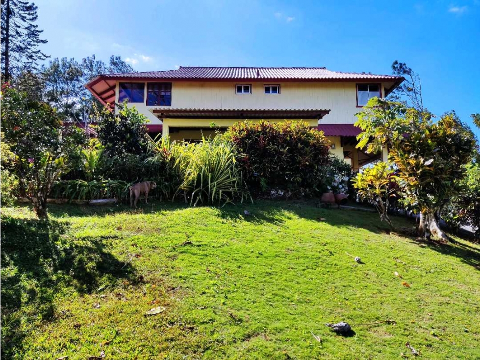 Venta de casa en Altos de Cerro Azul — foto 2