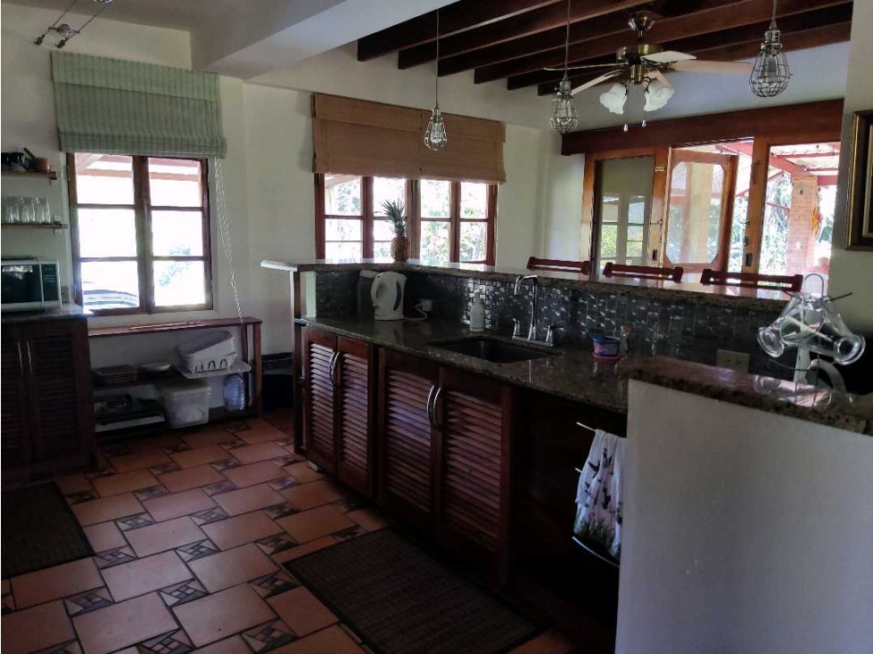 Venta de casa en Altos de Cerro Azul — foto 4