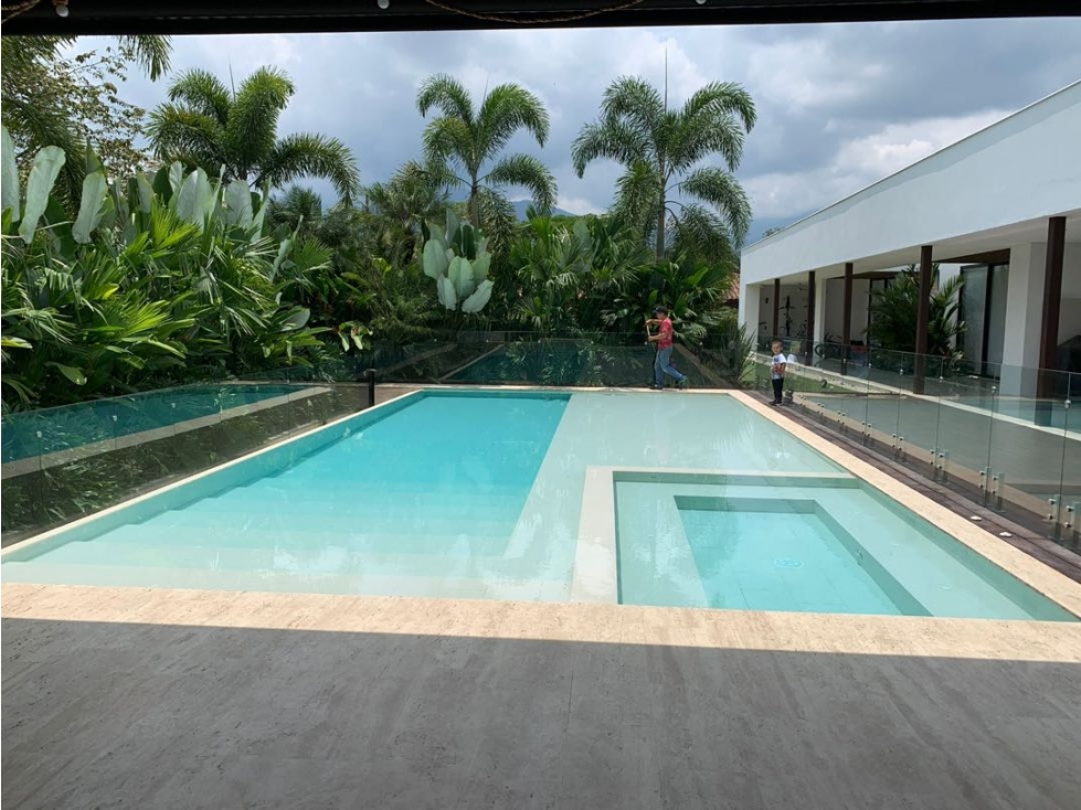 Se vende casa 1 nivel en condominio