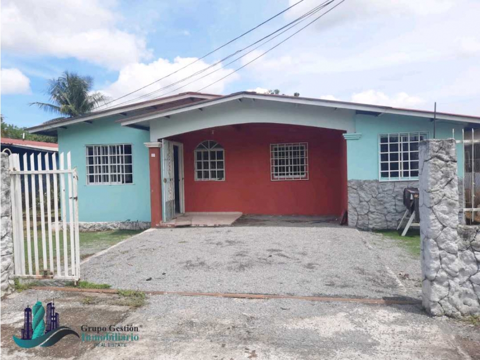 VENDO CASA 429m2,Villa Mercedes