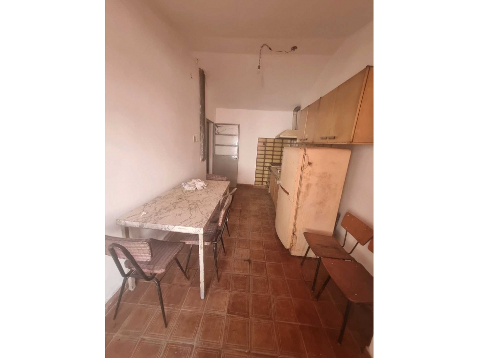 Se vende casa a remodelar ideal para renta Centro - 3