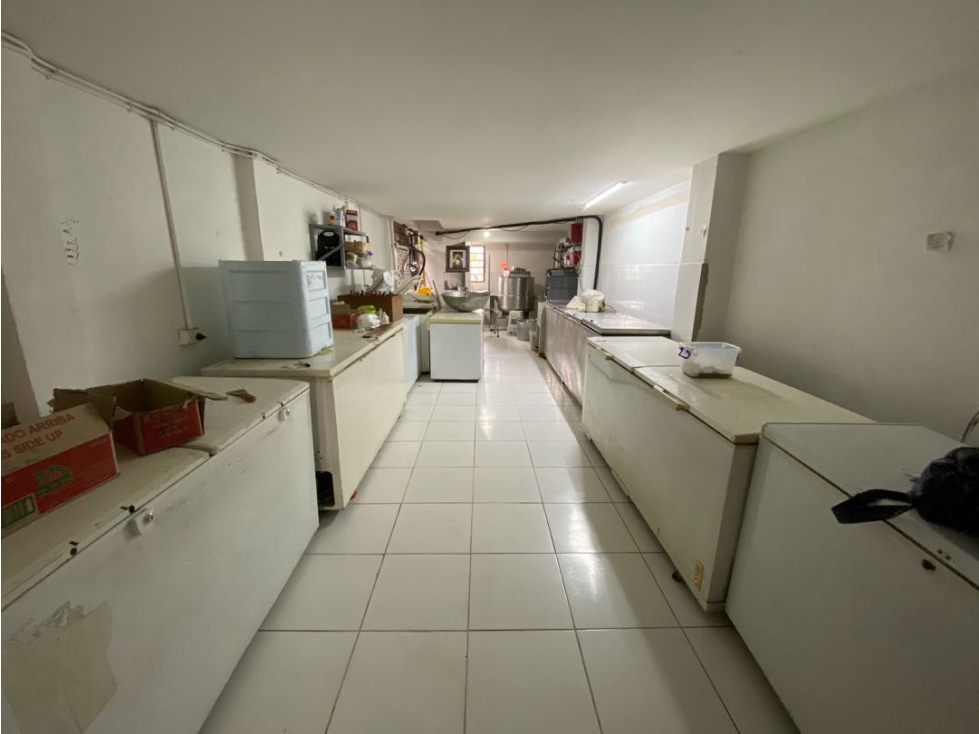 Se vende casa a una cuadra de la plaza principal, Calarcá — foto 6