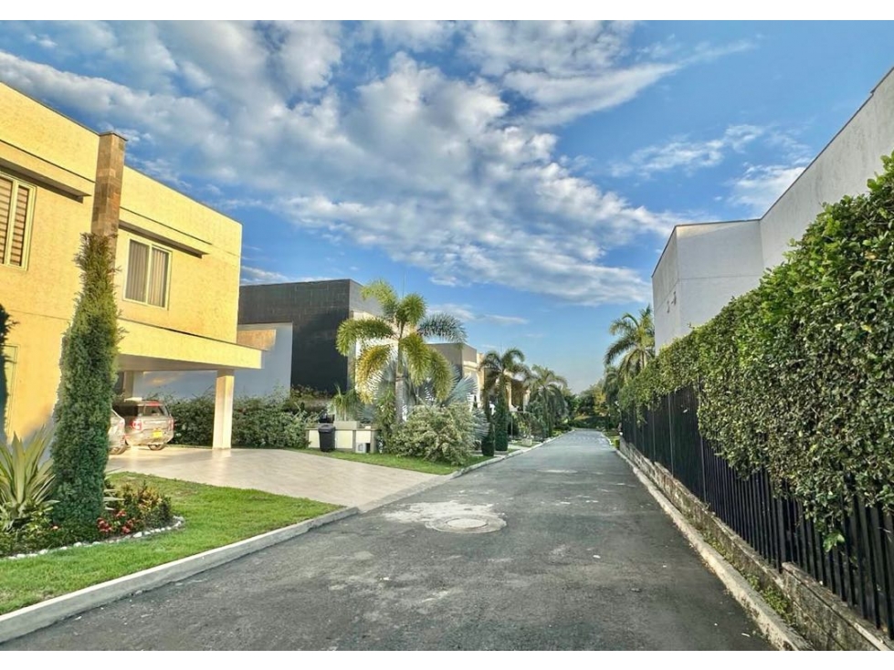 VENDO CASA AMOBLADA? Y CON ASCENSOR EN CONDOMINIO EN PANCE, SUR CALI — foto 4