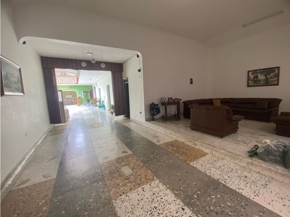 Se vende - permuta casa amplia de una planta Barrio Obrero Palmira — foto 2
