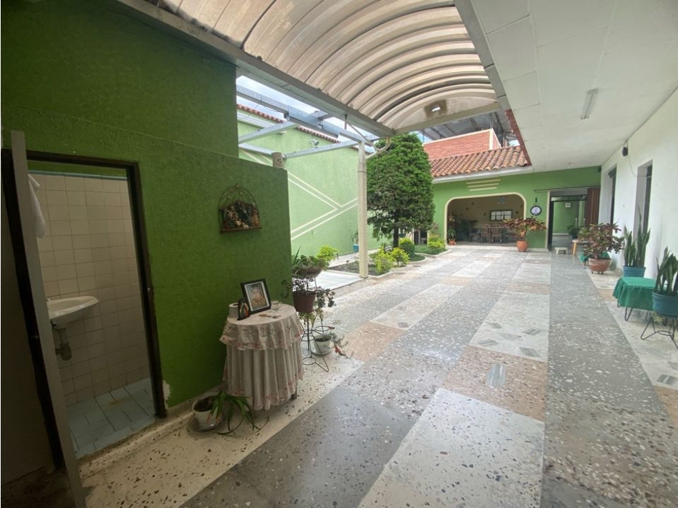 Se vende - permuta casa amplia de una planta Barrio Obrero Palmira — foto 3