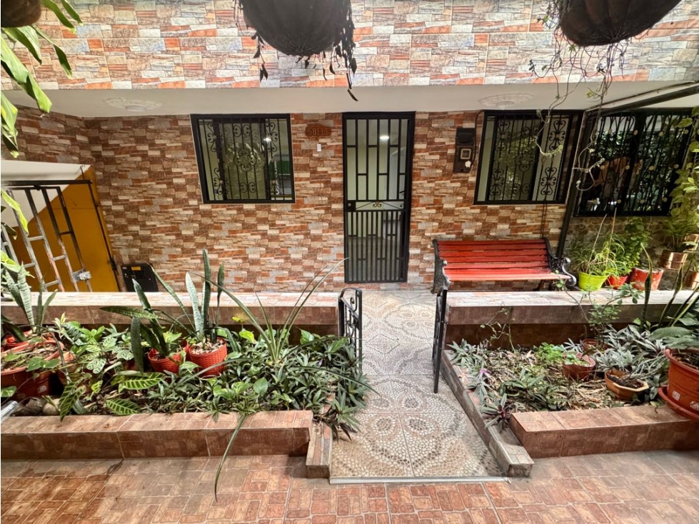 Casa en venta de 3 niveles + terraza en Santa Ana, Bello