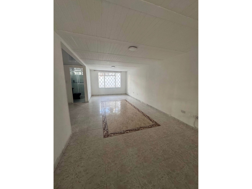 Se vende casa barrio el remanso dos cuadras del estadio — foto 3
