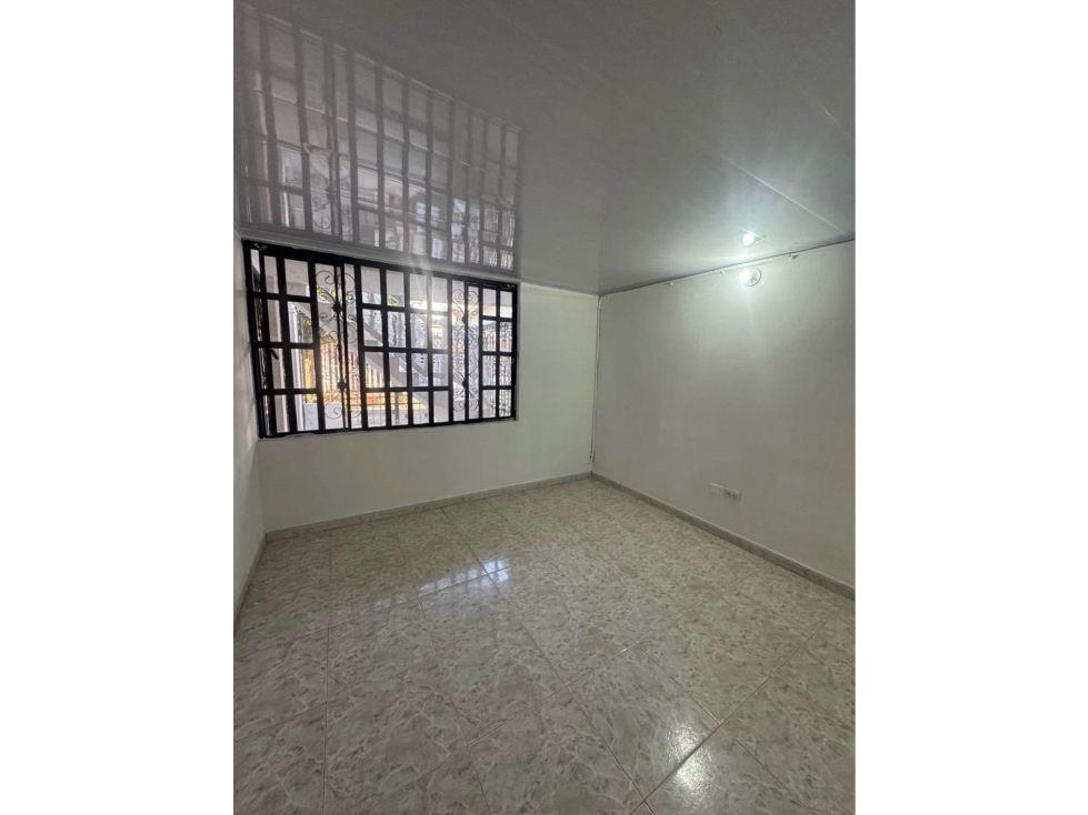 Se vende casa barrio el remanso dos cuadras del estadio — foto 4